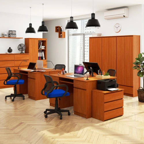 Universalus stalas tinkamas bet kokiam interjerui