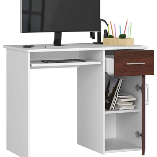 Elegantiškas stalo dizainas su stumdoma klaviatūros lenta