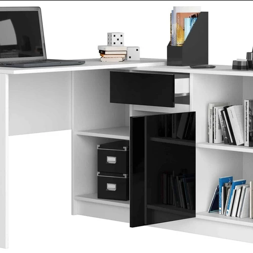 Juoda ir balta minimalistinė spinta