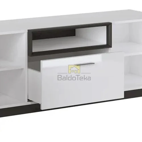 Elegantiška spinta su metališkomis rankenėlėmis – RAVENNA kolekcija