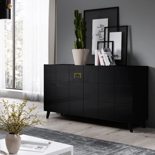 Stilinga TV spinta su blizgiu juodu finishu ir apšvietimo galimybe