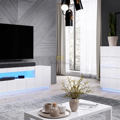 Baltos spalvos spinta su moderniu dizainu ir funkcionalumu