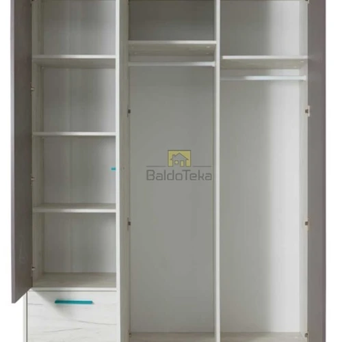 Moderni spinta su reguliuojamomis lentynomis