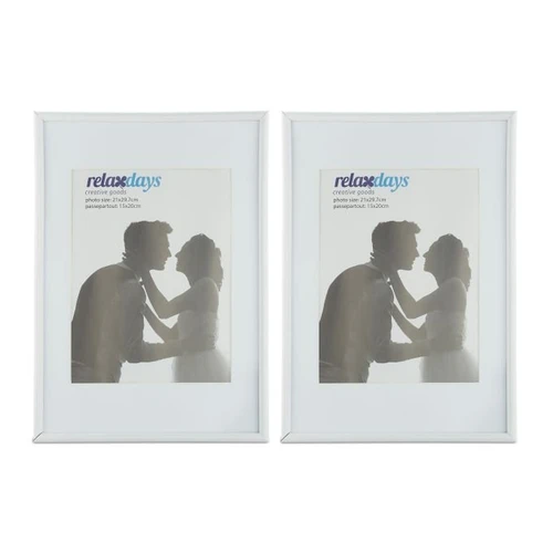 Rinkinys iš 2 nuotraukų rėmelių 31x21x2cm., baltos spalvos