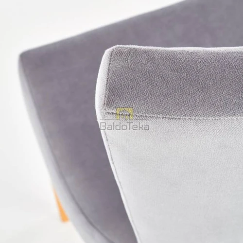 Ergonominė medinė kušetė su gobelenu