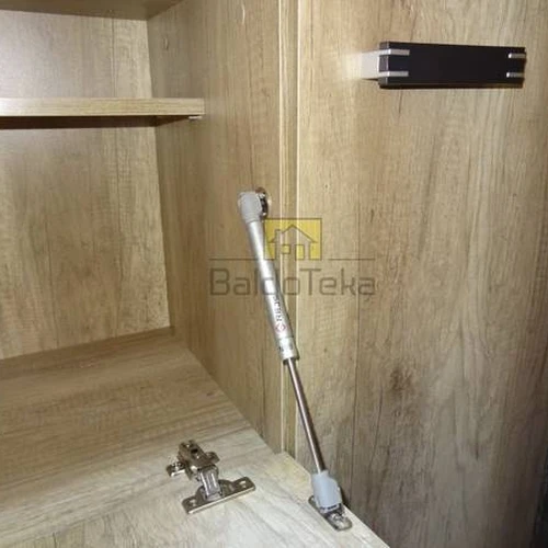 Plati spinta su apšvietimo galimybe