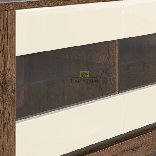 Plati spinta ąžuolo atspalviu su LMDF korpusu ir PVC fasadu