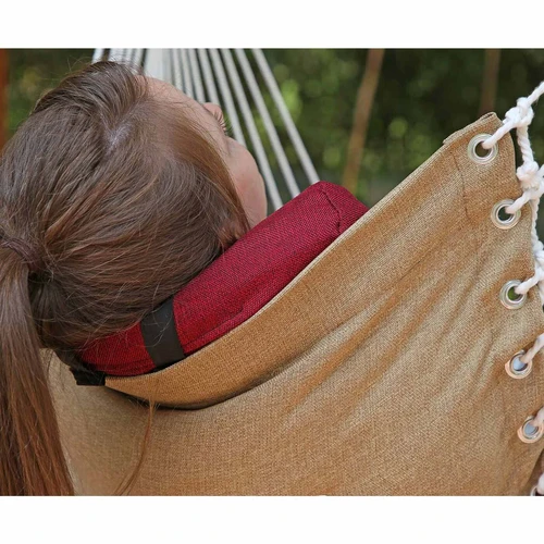 Raudona-chaki spalva