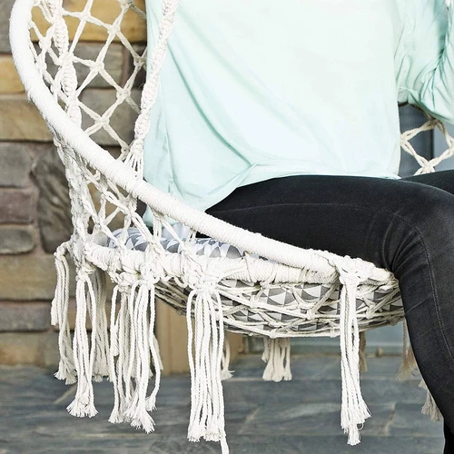 Saulėlydžio vakaras su pakabinama kėde – tobula atsipalaidavimo vieta