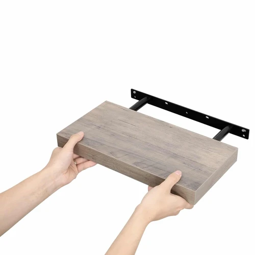 Dekoratyvi plaukuojanti lentyna – puikus būdas išnaudoti sienų erdvę