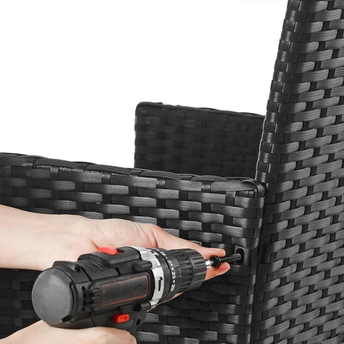 Kompaktiškas sofos komplektas su stalu ir kėdėmis