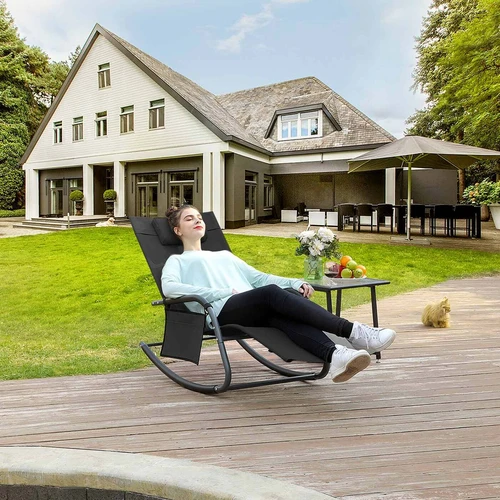 Juoda supama kėdė su minkšta galvos atrama ir nuimamu krepšiu