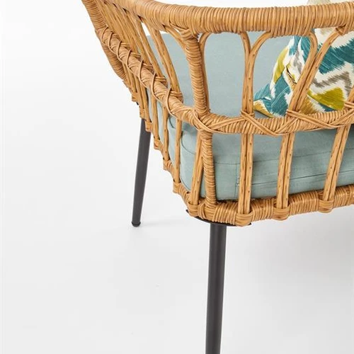 Stilingos 140 cm kėdės su rotango ir plieno kombinacija