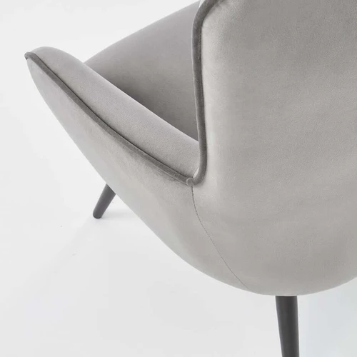 Ergonominė sofos lova su minkštais apmušalais ir tvirtu pagrindu