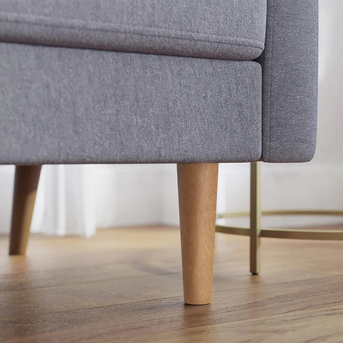 Patogios sofos su minkštais paviršiais ir paprastu dizainu