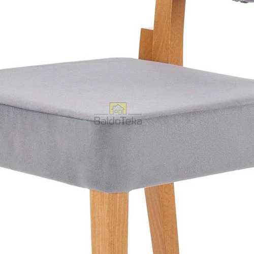 Minkšta kėdė medaus ąžuolo spalva