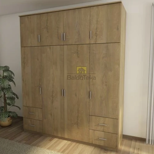 Plati ir aukšta spinta su individualia spalva