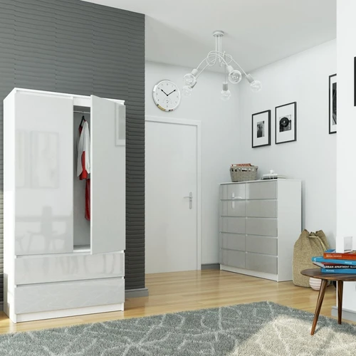 Aukštos kokybės spinta su ABS briaunomis