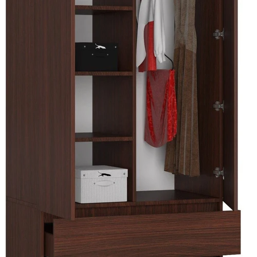 Tamsiai ruda spinta su GTV kreiptuvais ir stalčiais