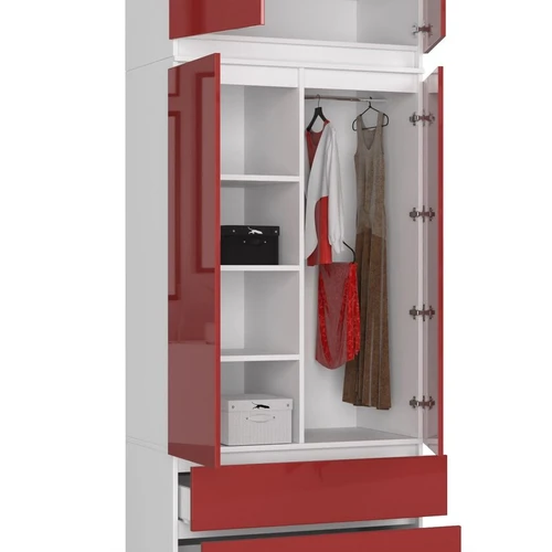 Moderni baltos ir raudonos spintos su dideliu blizgesiu