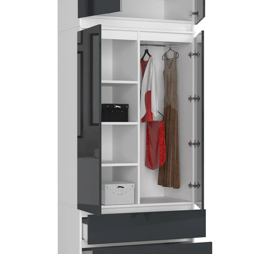 Ilgaamžiška ir tvirta spinta miegamajam ar svetainei