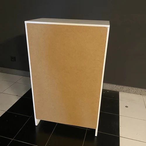 Stilinga spintelė, išmatavimai paskutinėje nuotraukoje