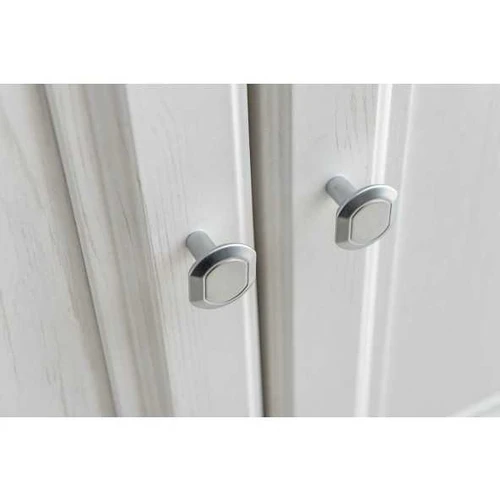 Stylingas baltas spintas su 4 lentynomis ir švelniu uždarymu