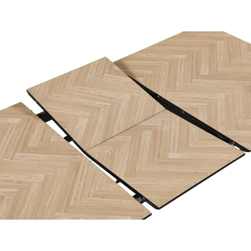 Lengvai ištiesiamas stalas, tinkantis didesnėms erdvėms