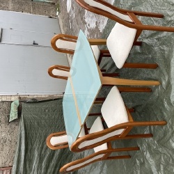 Stalas ir 6 kėdės