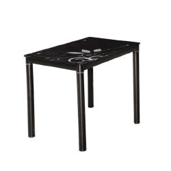 Modernūs stalai – tobulas derinys funkcionalumo ir dizaino