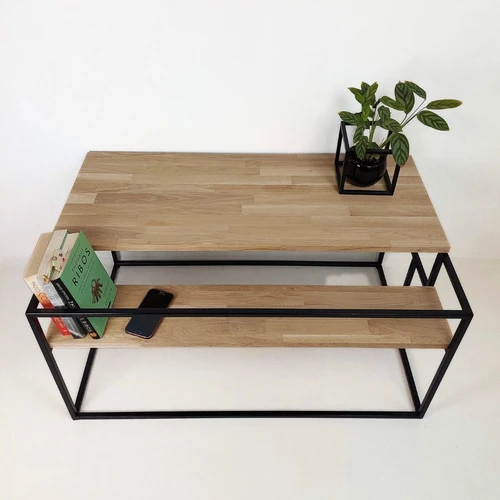 Tvirtas ir ilgaamžis staliukas su įvairiomis spalvų apdailomis