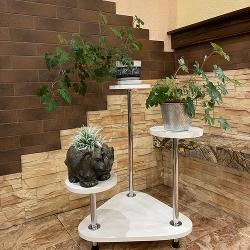 Laminuotas stovelis su PVC kraštais