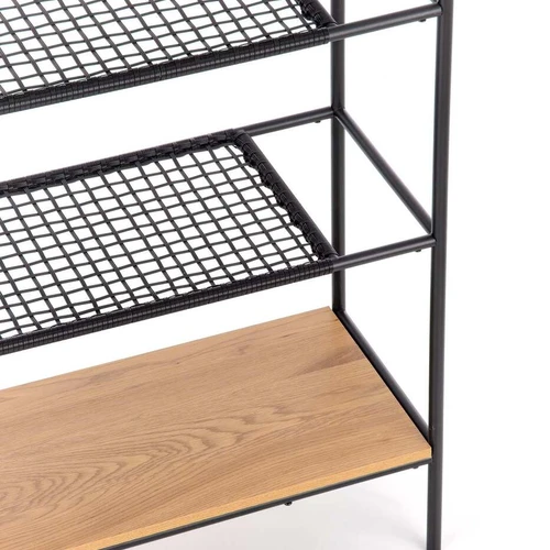 Rotango ir plieno derinys modernioje spintoje