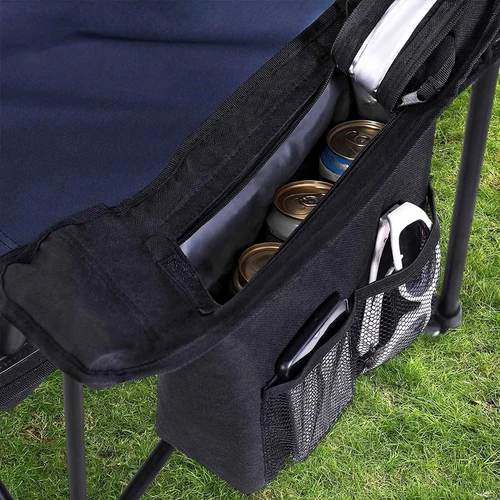 Raudona ir juoda kėdė gamtos mėgėjams