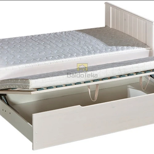 Lova balinta pušis su funkcionaliais stalčiais