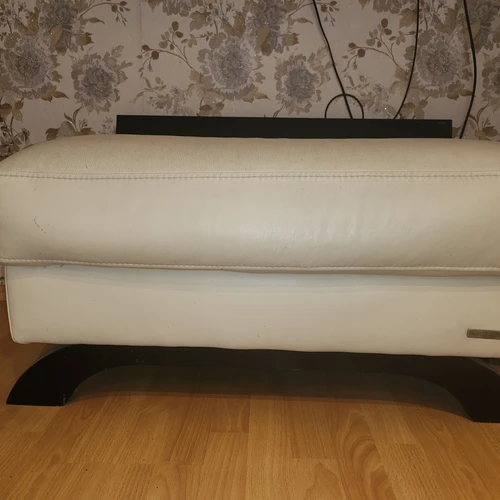 ,,Juodojo alksnio„ trijų dalių sofos