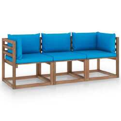 Trivietė sodo sofa iš palečių su mėlynomis pagalvėlėmis, eglė