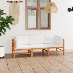 Trivietė sodo sofa su kreminėmis pagalvėlėmis, tikmedis