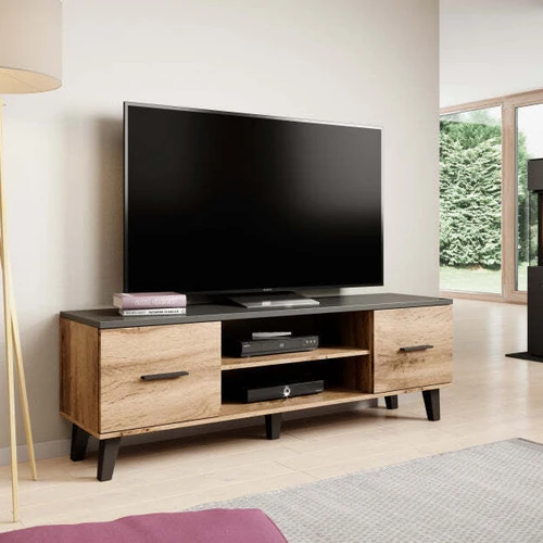 Ergonominė spinta su tvirtu korpusu ir beicuotomis kojomis