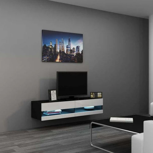 Praktiška spintelė su galimybe pritvirtinti apšvietimą