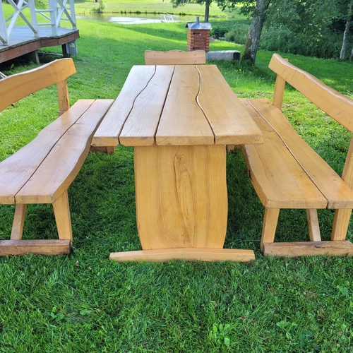 Tvirti lauko baldai iš natūralios uosies