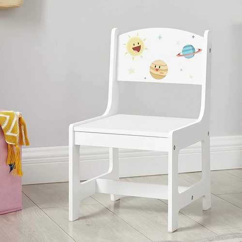 Vaikų stalas su kėdėmis – puikus sprendimas ramybės ir žaidimų