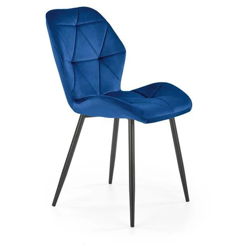 Aksominės kėdės smėlio spalvos – puikus interjero akcentas