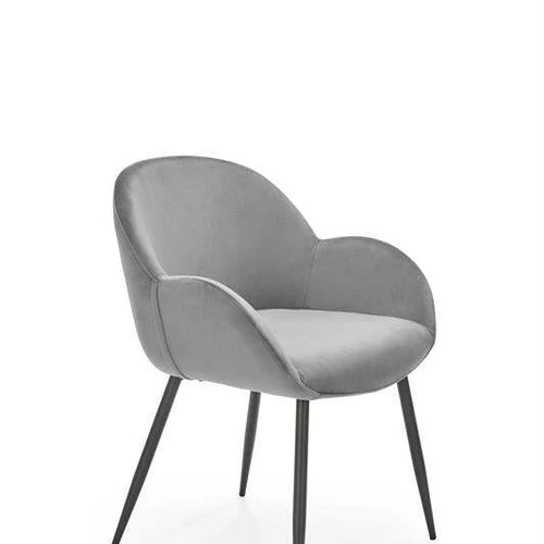 Moderni sofos lova su milteliniu plienu ir erdvaus dizaino