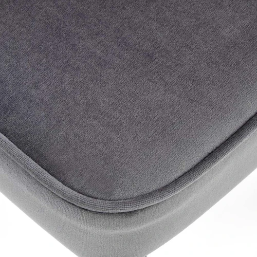 Aksominis audinys ir plienas – sofos kampai moderniam interjerui