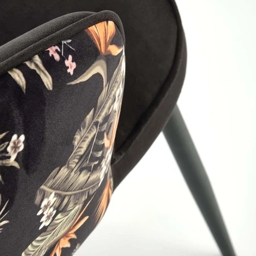 Minkšta aksominė sofė su miltelinio plieno karkasu