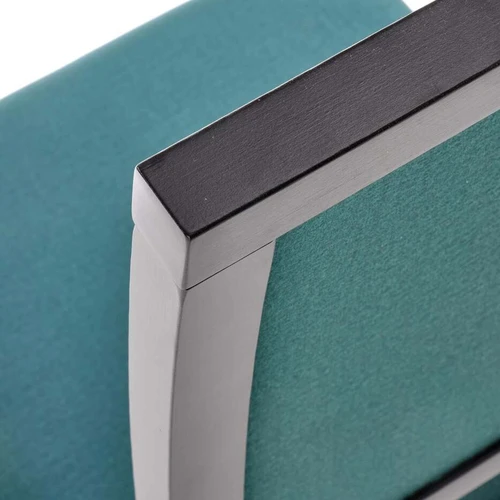 Kokybiška juoda lova su minkštu pagalvu