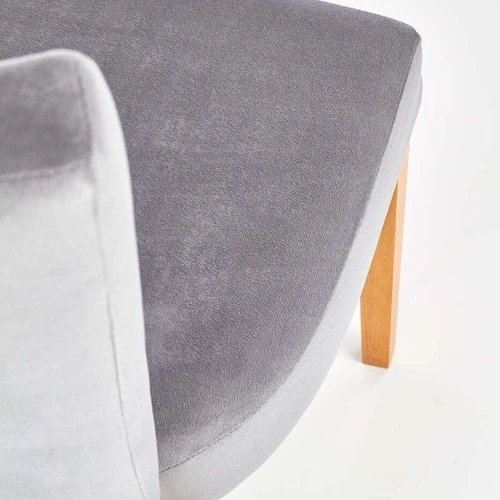 Stilinga sofos lova su natūraliu buko medžiu