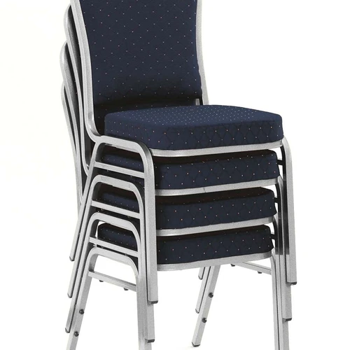 Minkšta kėdė su mėlyna audinio danga