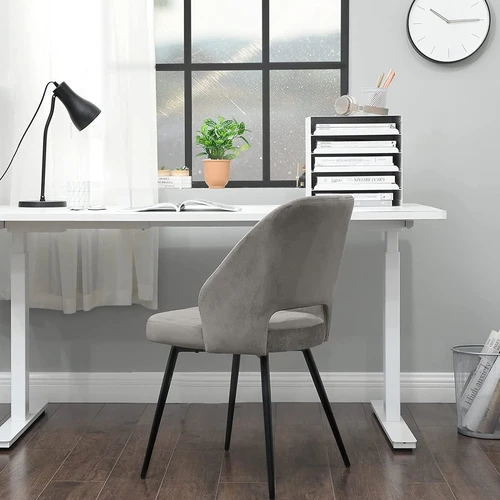 Prašmatnus retro kėdžių rinkinys – patogumas ir ilgaamžiškumas